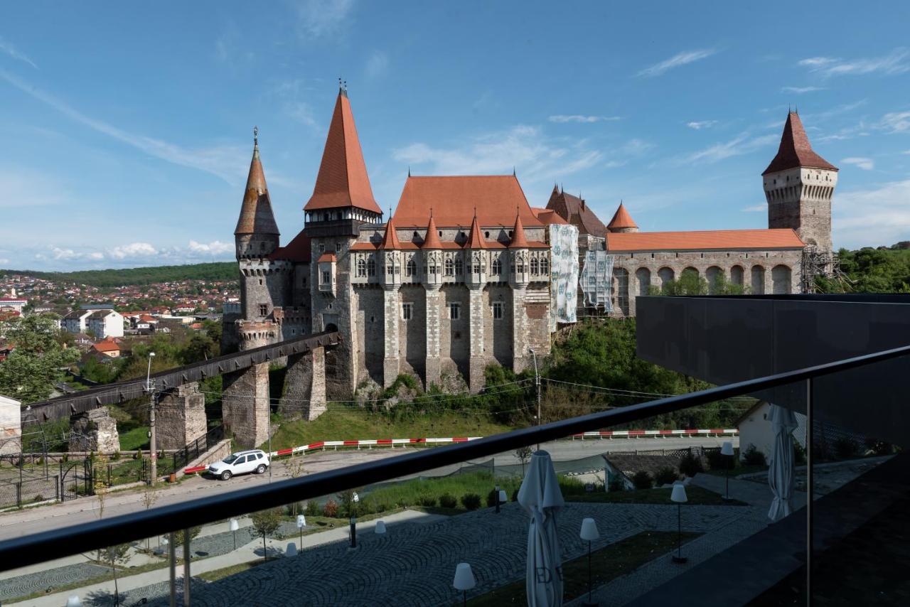 Werk Hotel & Spa Hunedoara Luaran gambar