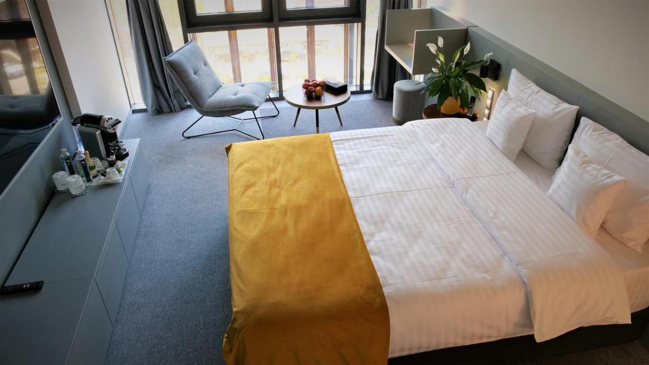 Werk Hotel & Spa Hunedoara Luaran gambar