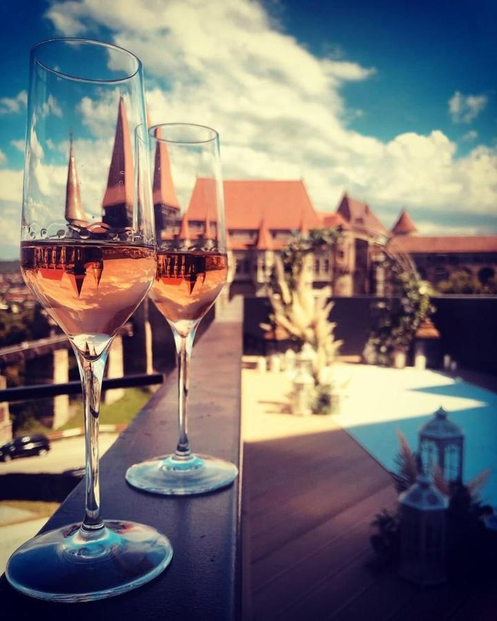Werk Hotel & Spa Hunedoara Luaran gambar