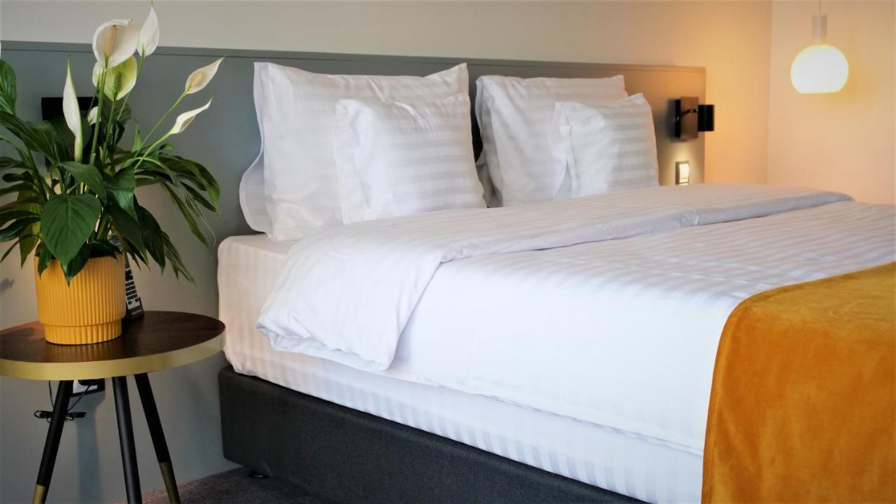 Werk Hotel & Spa Hunedoara Luaran gambar