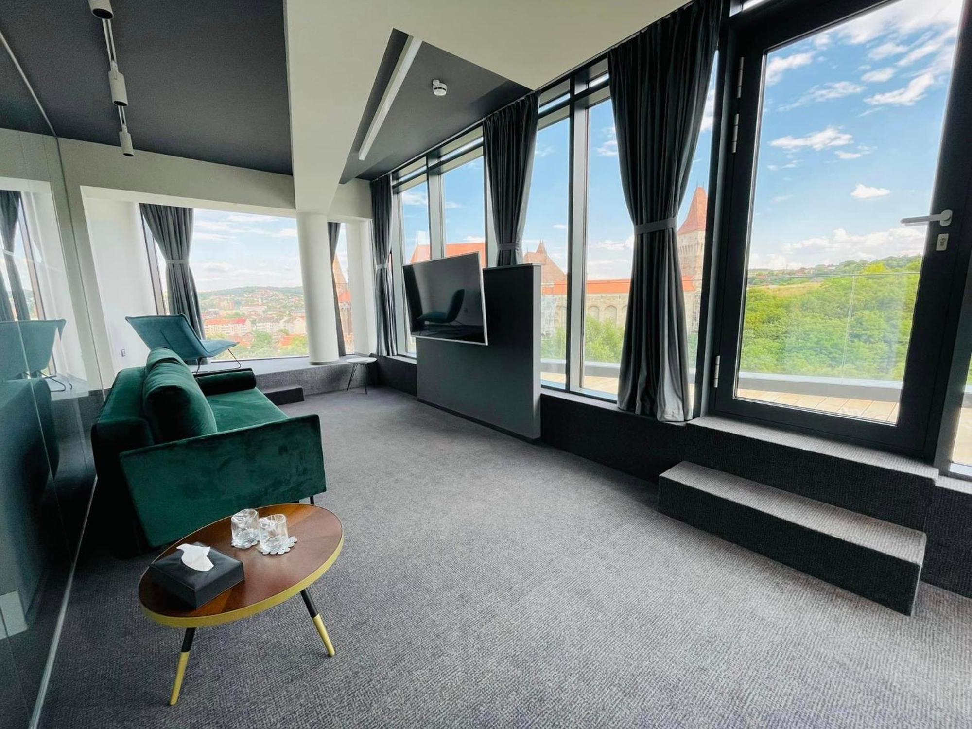Werk Hotel & Spa Hunedoara Luaran gambar